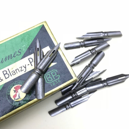 Vintage Plumes Gilbert & Blanzy Poure 702